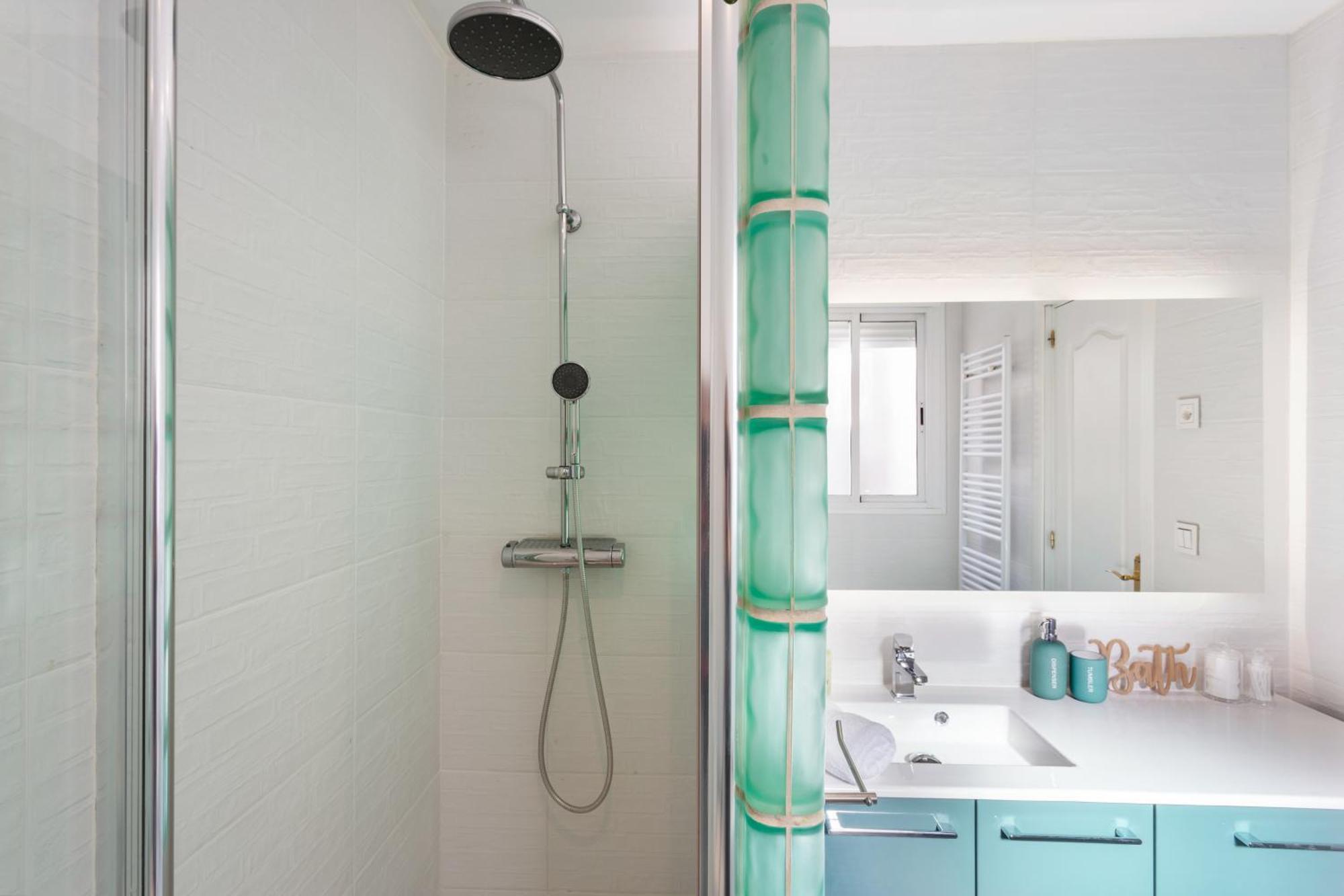 Elegant 1 Bedroom Apartment In The Heart Of Centro Madrid Eksteriør bilde
